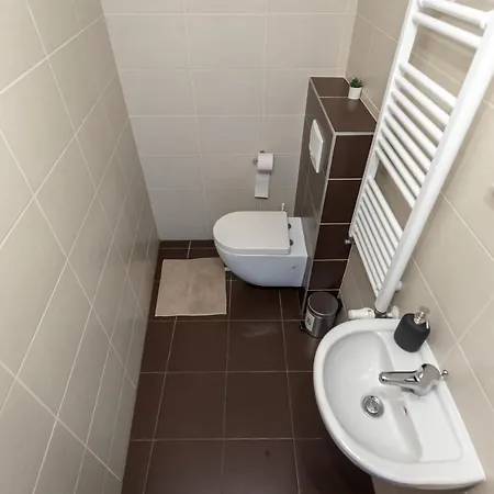 Prtr W/ Free Parking Apartment Budapest